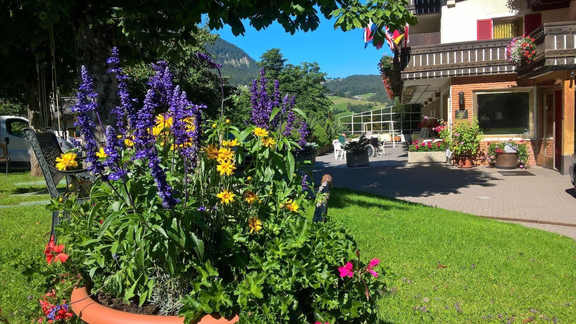 Hotel Rodes Ortisei Kültér fotó